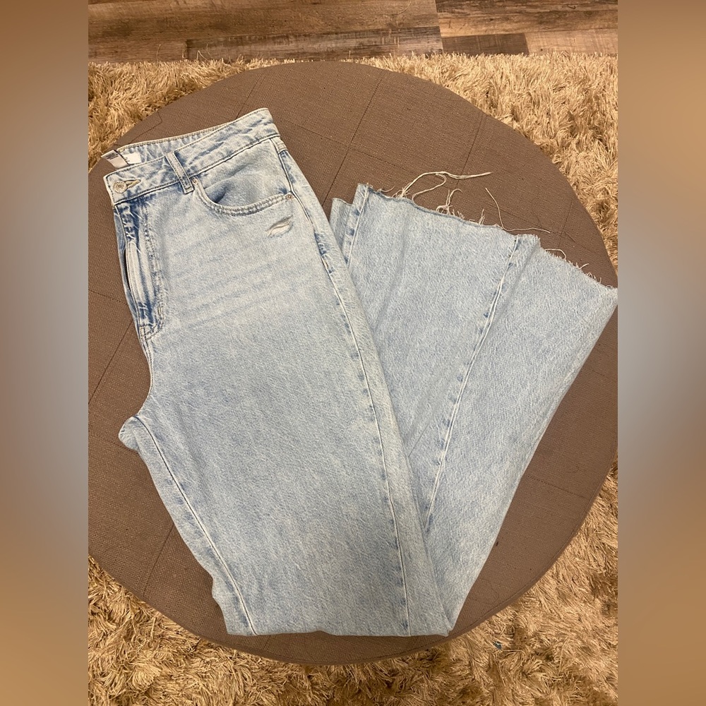Forever 21 Denim Wide Leg Bell Bottom Jeans